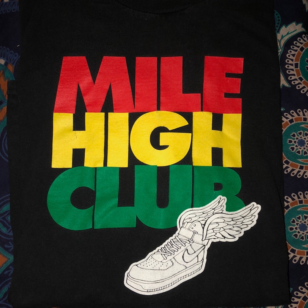 Nike Air Mile High Club T-shirt. Size L - Picture 4 of 5